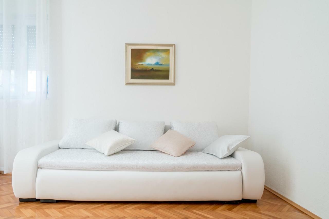 Adam apartments Stobrec Bagian luar foto
